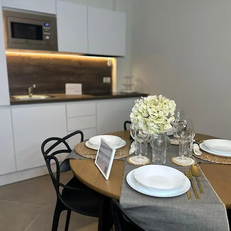 Aparthotel Palazzorefici 4*