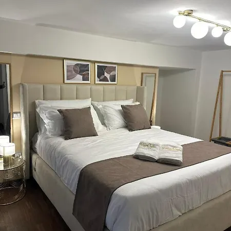 Palazzorefici 4* Neapel