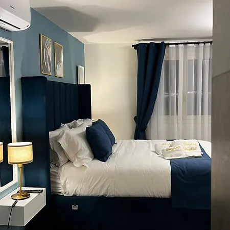 Palazzorefici 4* Neapel