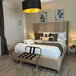 Apartahotel Palazzorefici 4*