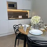 Palazzorefici Apartahotel
