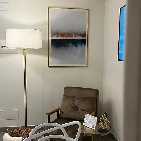 Hotel apartamentowy Palazzorefici Neapol